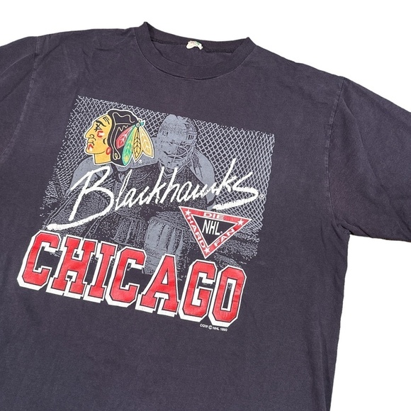 Vintage Black and Red Graphic Tee - Picture 2 of 10